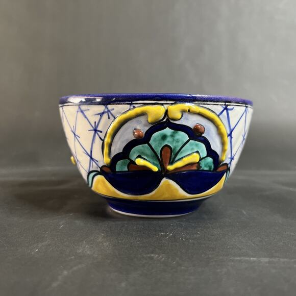 Talavera Pottery Bowl Made in Mexico 6 Inch Hand Painted Ceramic Dish - Picture 8 of 12
